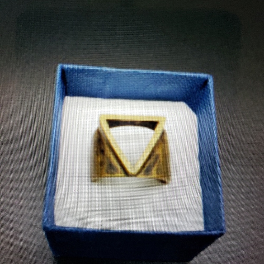 Mens Triangle Ring
